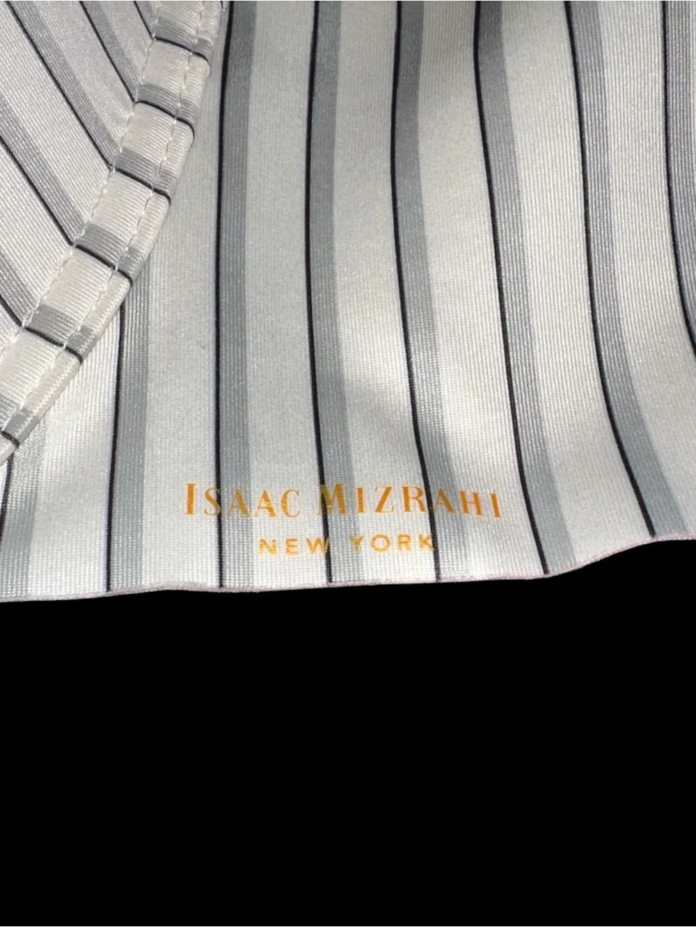 Isaac Mizrahi Ivory and Gray Pinstripe Underwire Full Support Bra Size 42D NWT